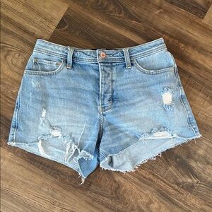 Hollister High-Rise Mom Shorts